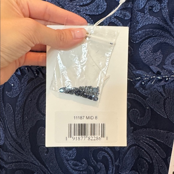 NWT Mac Duggal 11187 Blue Embroidered Lace Applique Shoulder Detail Trumpet Gown - Picture 10 of 10